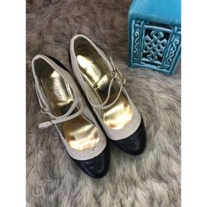 Lauren Conrad Oxford style heel